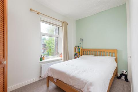 51 Burrowlee Road, Sheffield, S6 2AT