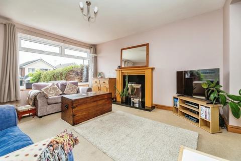 14 Wharfedale Drive, Chapeltown, Sheffield, S35 2QL