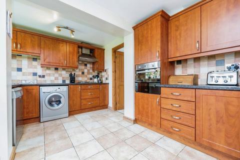 14 Wharfedale Drive, Chapeltown, Sheffield, S35 2QL