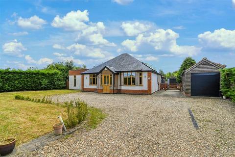 3 bedroom detached bungalow for sale, Ipswich Road, Brantham, Manningtree