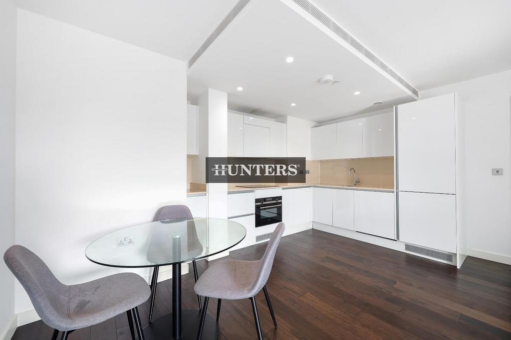 85 Royal Mint Street, London, E1 1 bed apartment - £3,300 pcm (£762 pw)