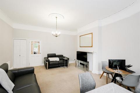 1 bedroom flat for sale, Woodford Road, South Woodford