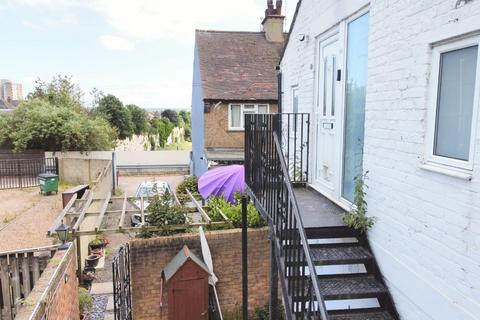 1a Church Path, Northfleet, Gravesend, DA11 9ET