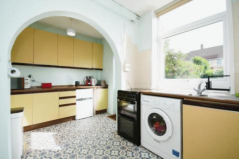 40 Studfield Crescent, Sheffield, S6 4SR
