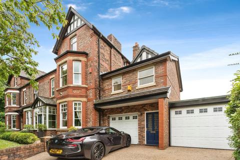 5 bedroom house for sale, Manchester Road, Swinton