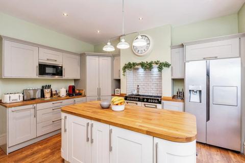 5 bedroom house for sale, Manchester Road, Swinton