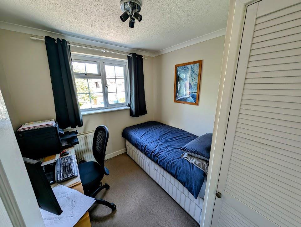 Bed 4.jpg