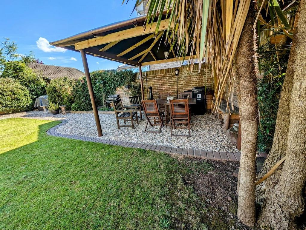 Garden seating.jpg
