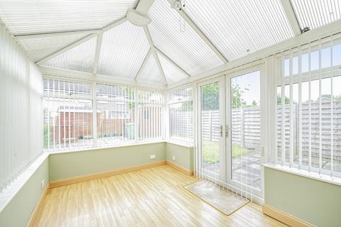25 Nursery Garth, Wetherby, LS22 6TP