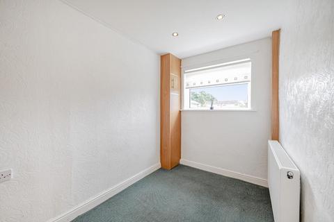 25 Nursery Garth, Wetherby, LS22 6TP