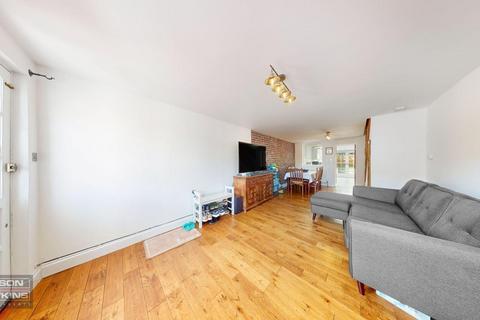 2 bedroom terraced house for sale, Roxeth Hill, Harrow On the Hill HA2