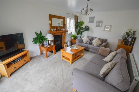 1 Brookside Close, Sheffield, S12 4LE