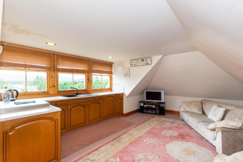SITTING ROOM &amp; KITCHEN