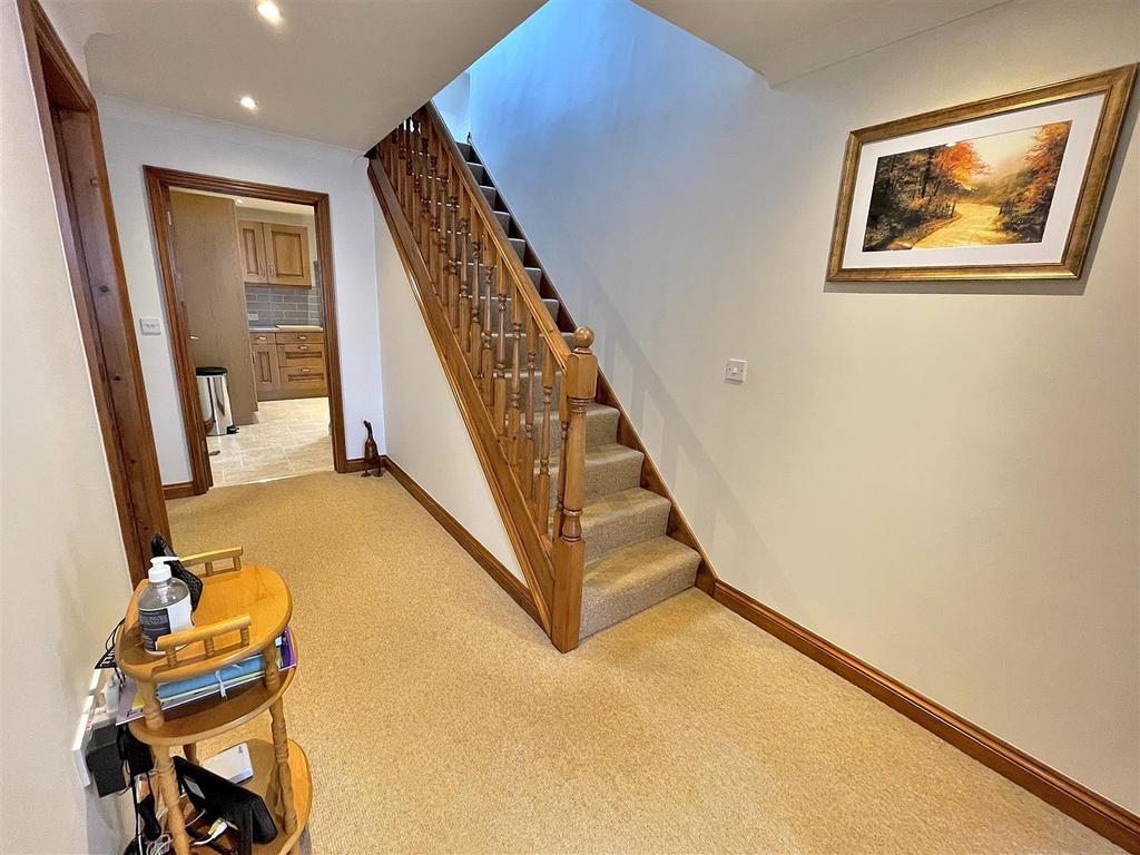 Entrance hall.jpg