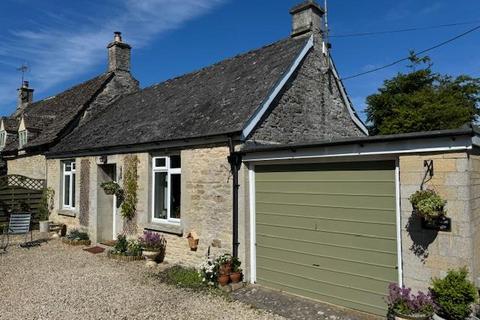 2 bedroom semi-detached bungalow to rent, Whelford, Gloucestershire