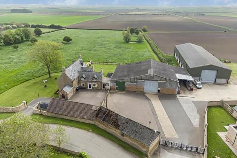 6 bedroom farm house for sale, Main Street, Coveney CB6