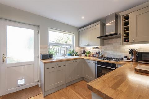 2 bedroom terraced house for sale, Cravells Road, Harpenden