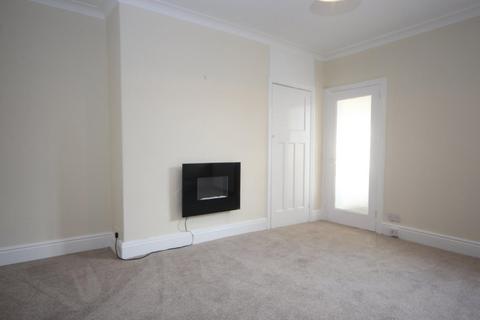 2 bedroom flat to rent, Newlands Road, Newcastle upon Tyne, Tyne and Wear