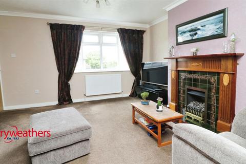 4 bedroom detached house for sale, Harlington Road, Mexborough
