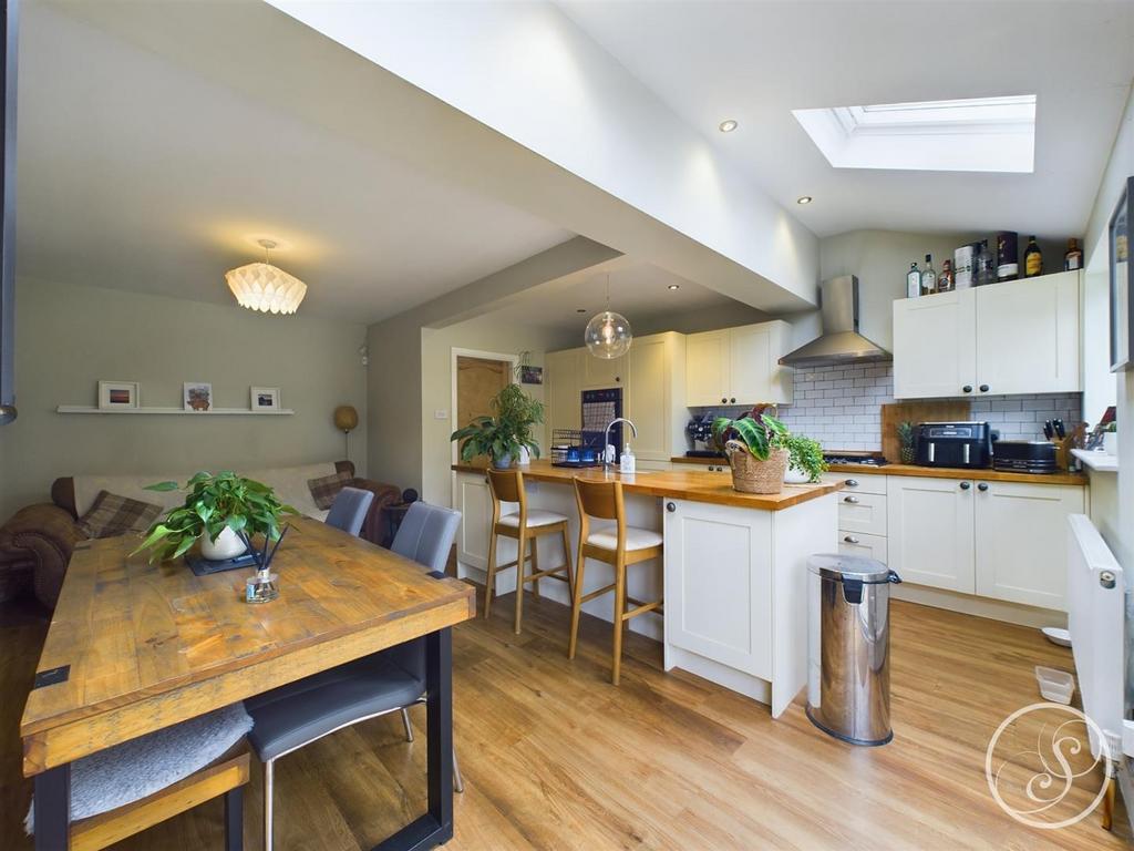 Kitchen diner