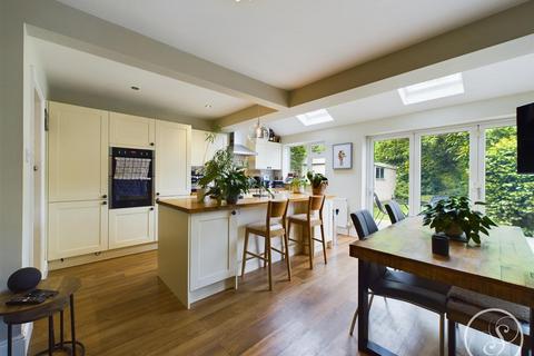 75 Stanmore Crescent, Leeds, LS4 2SB