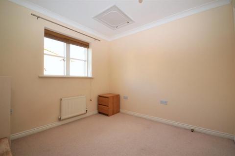 3 bedroom end of terrace house for sale, Sotherby Drive, Cheltenham