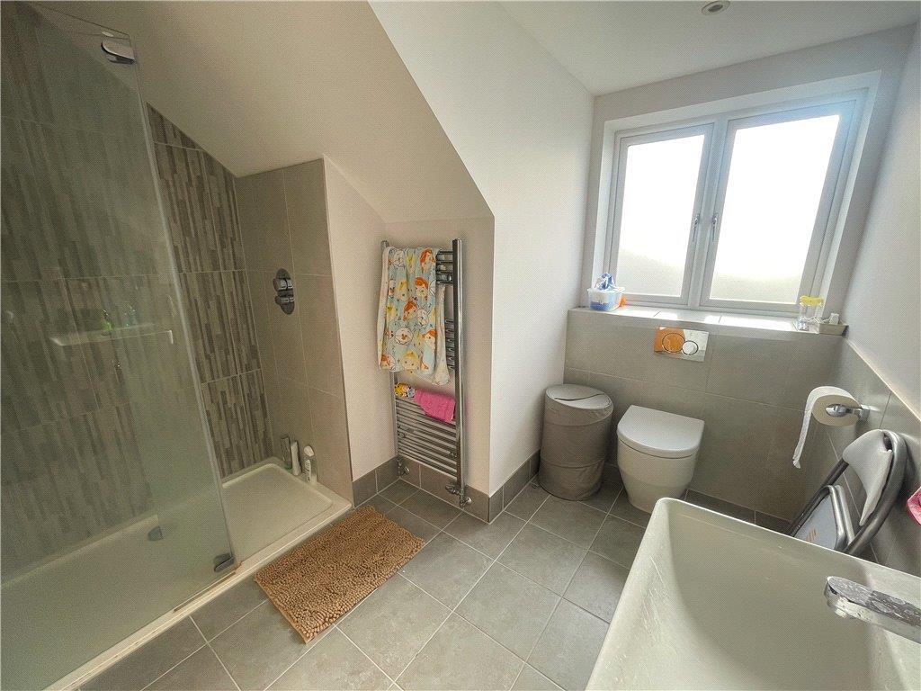 En-Suite 2