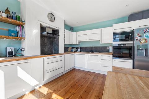 4 East Avenue, Exeter, EX1 2DY