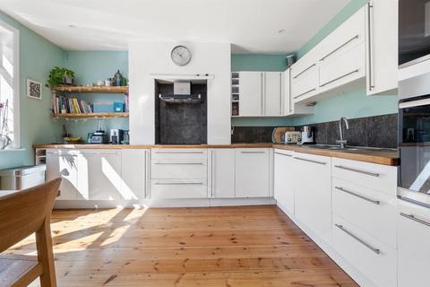 4 East Avenue, Exeter, EX1 2DY