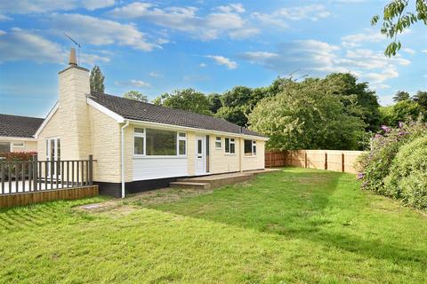 2 bedroom detached bungalow for sale, Reservoir Close, Kettering NN14