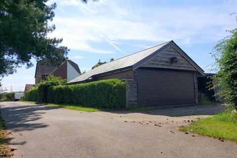 3 bedroom semi-detached house for sale, Wilden Top Road, Stourport-On-Severn