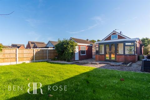 3 Caton Drive, Leyland, PR25 5SU