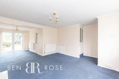 3 bedroom semi-detached house for sale, Larchwood Crescent, Leyland