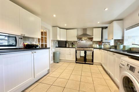 4 bedroom detached house for sale, Drew Street, Brixham