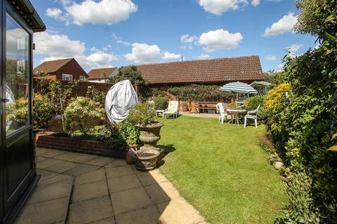 3 bedroom detached house for sale, Littlebury Court, Kelvedon Hatch, Brentwood