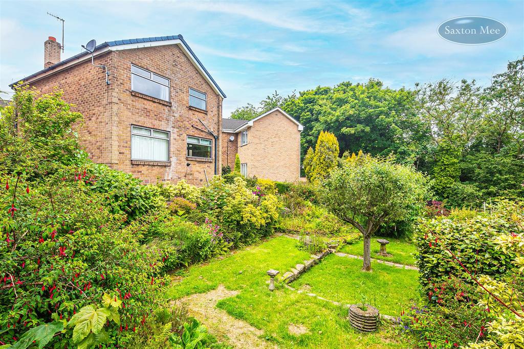 Furness Close, Stannington, Sheffield 3 bed detached house for sale £