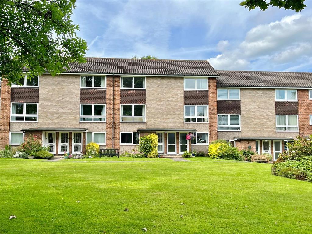 Penns Lane, Walmley, Sutton Coldfield 2 bed duplex for sale £170,000