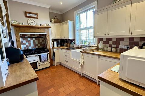 27 New Road, Astwood Bank, Redditch, B96 6AW