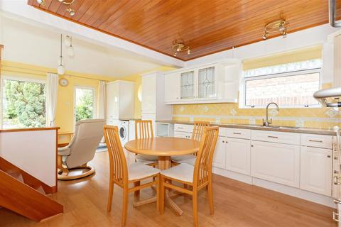 3 bedroom detached bungalow for sale, Ellis Avenue, Worthing