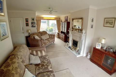 4 bedroom semi-detached house for sale, Stonewell Crescent, Whitestone, Nuneaton