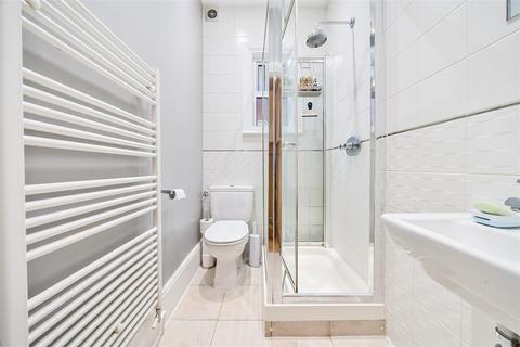 5 Derby Road, Surbiton, KT5 9AY