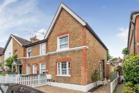 2 bedroom end of terrace house for sale, River Cottage, Thames Ditton