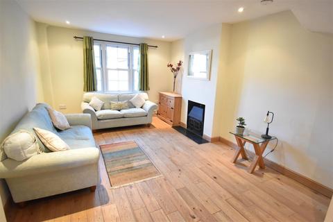 2 bedroom end of terrace house for sale, River Cottage, Thames Ditton