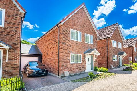 3 bedroom detached house for sale, Clover Drive, Little Canfield, Dunmow