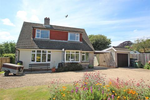 4 bedroom chalet for sale, Pondcast Lane, Havenstreet, Ryde