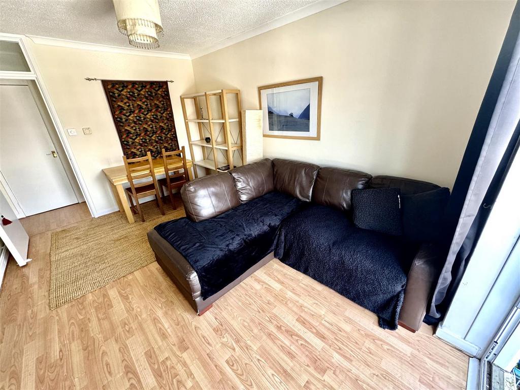 Lounge.jpg