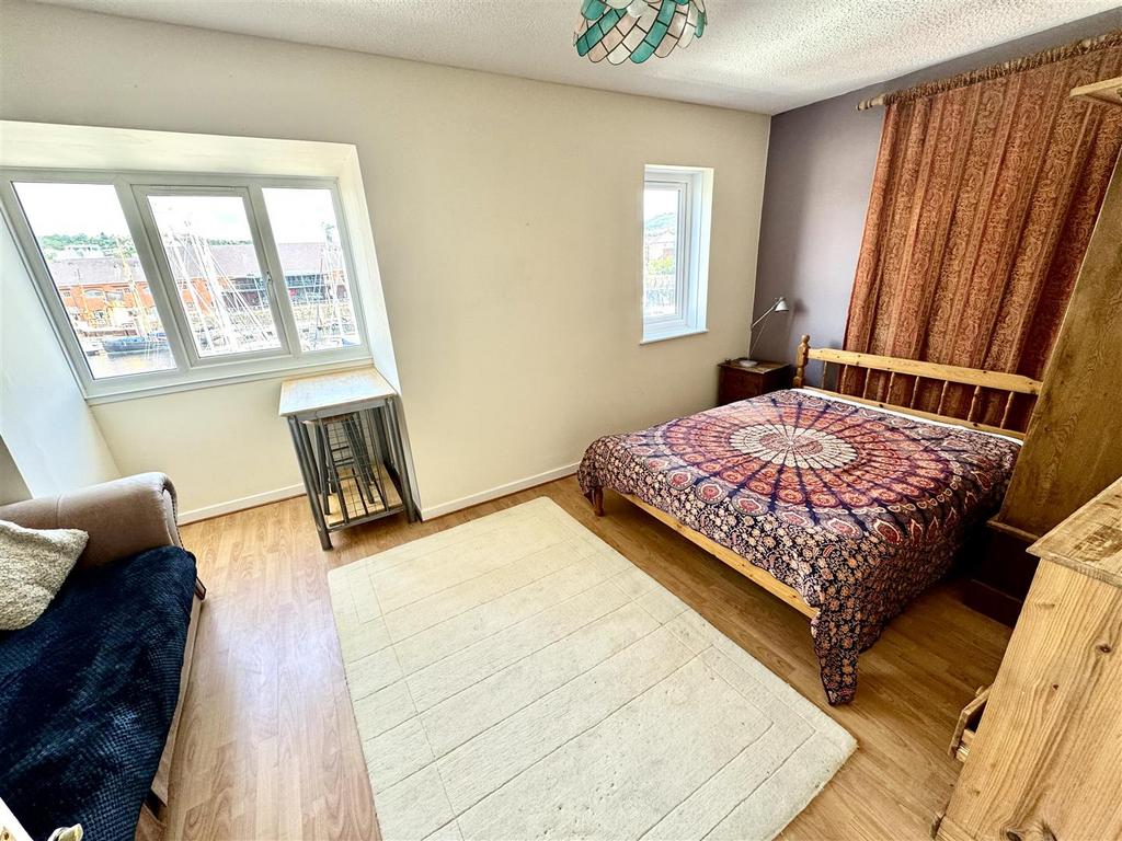 Bedroom 1jpg