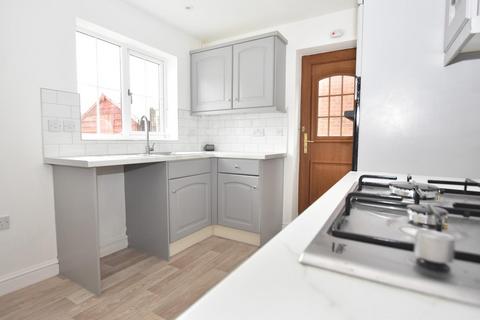 3 bedroom semi-detached house to rent, Frecheville Street, Staveley, Chesterfield