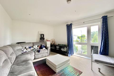 2 bedroom apartment for sale, Landelle Court, Brabazon Road, Hounslow