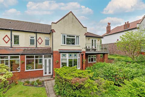 4 bedroom semi-detached house for sale, Red Lane, Appleton, Warrington